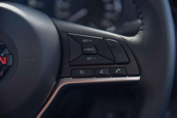 2025 Nissan Navara PRO-4X Warrior D23 4X4