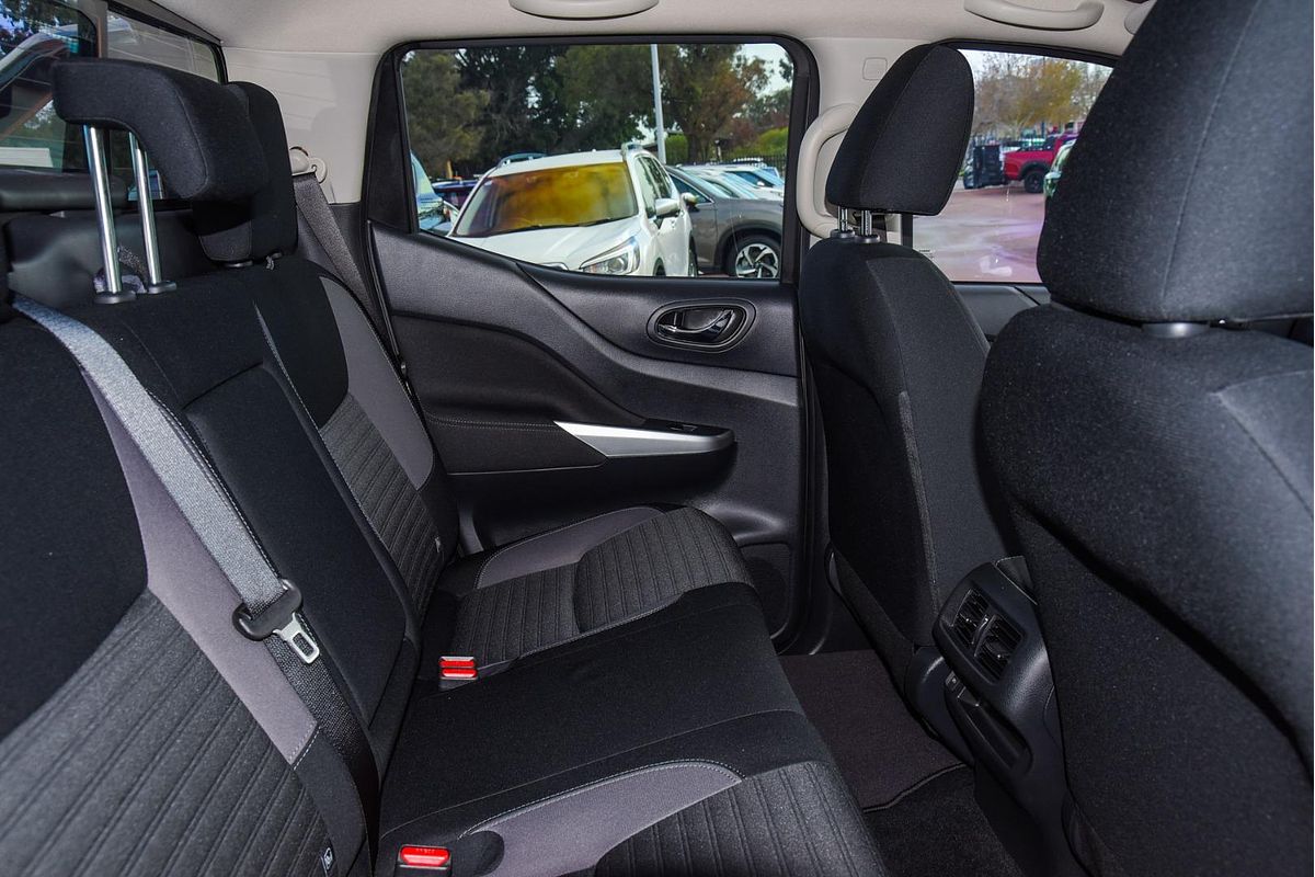 2024 Nissan Navara ST D23 4X4