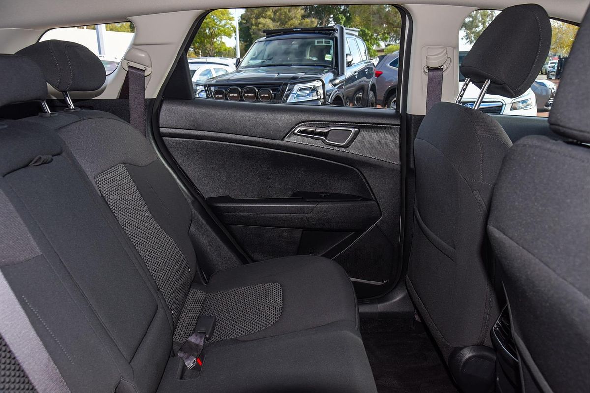 2024 Kia Sportage S NQ5