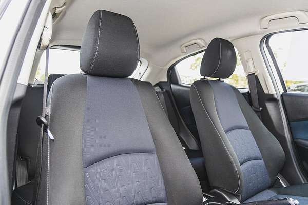 2015 Mazda 2 Maxx DJ Series