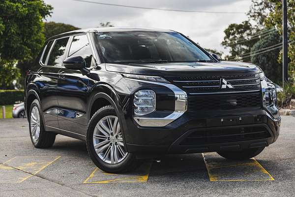 2022 Mitsubishi Outlander ES ZM