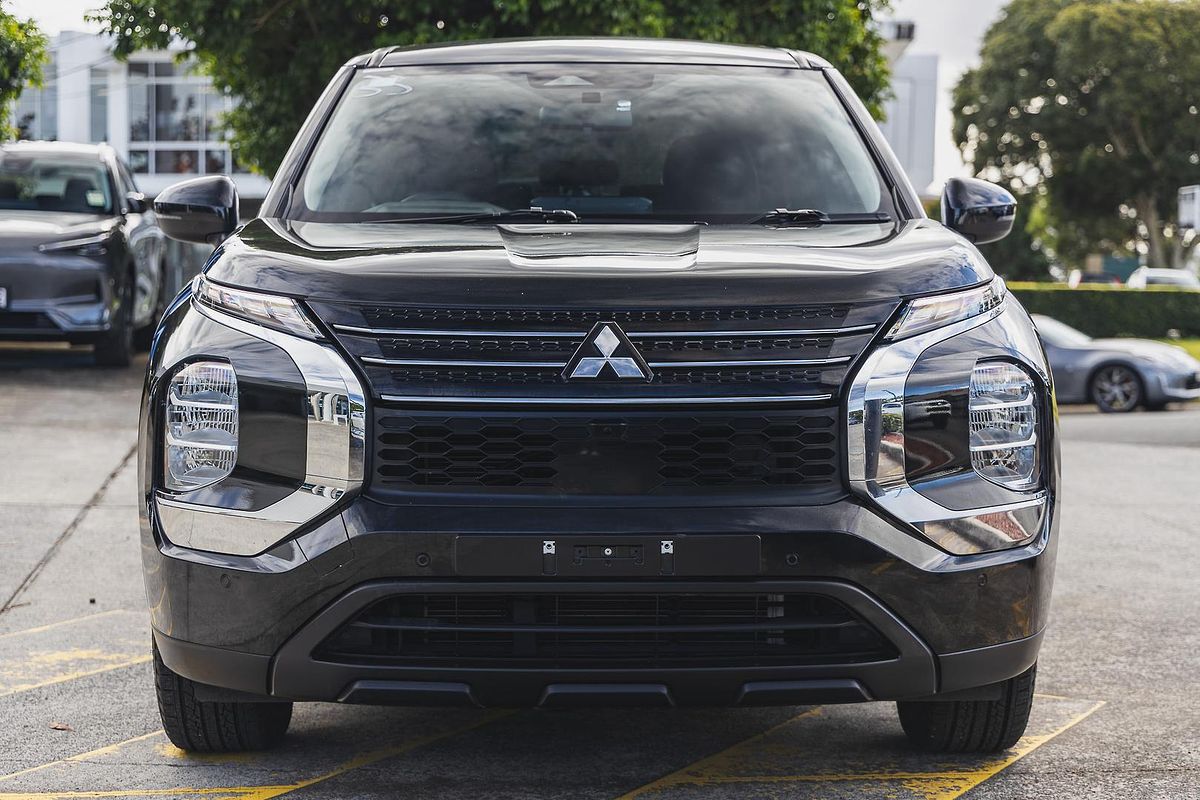 2022 Mitsubishi Outlander ES ZM