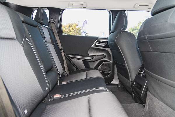 2022 Mitsubishi Outlander ES ZM