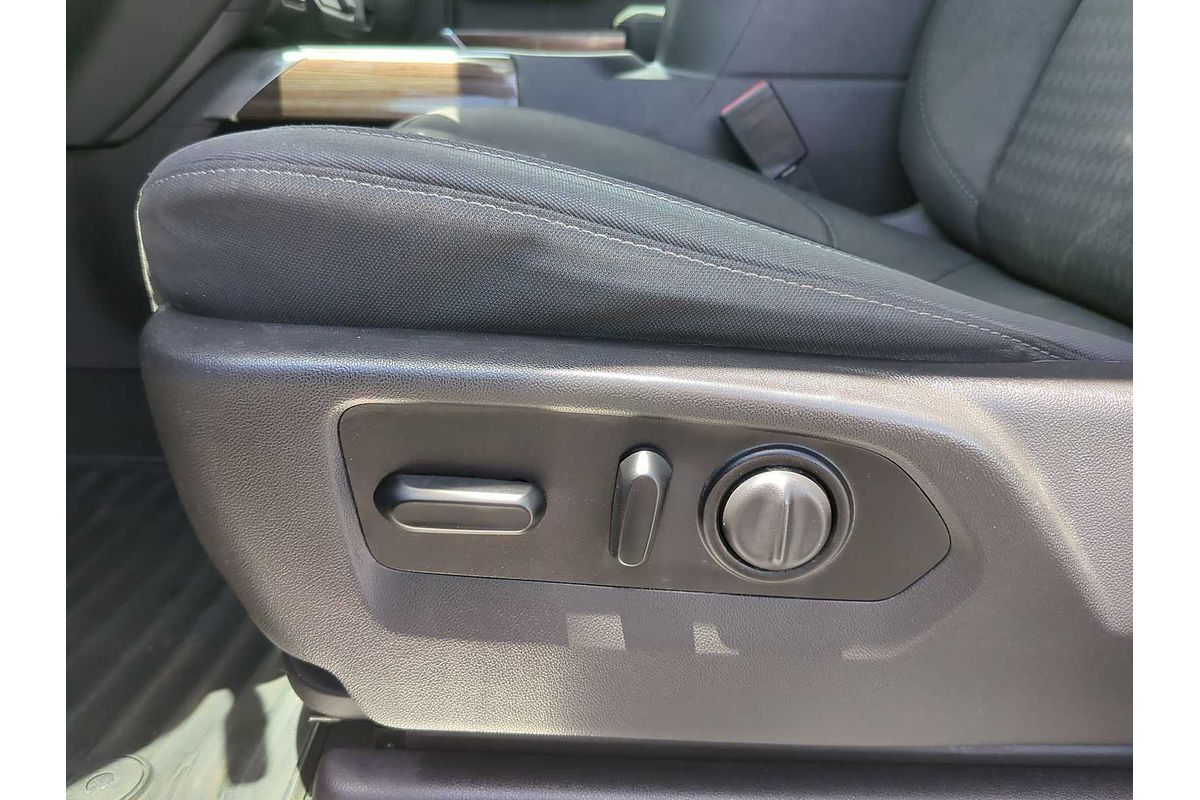 2021 Chevrolet Silverado RST