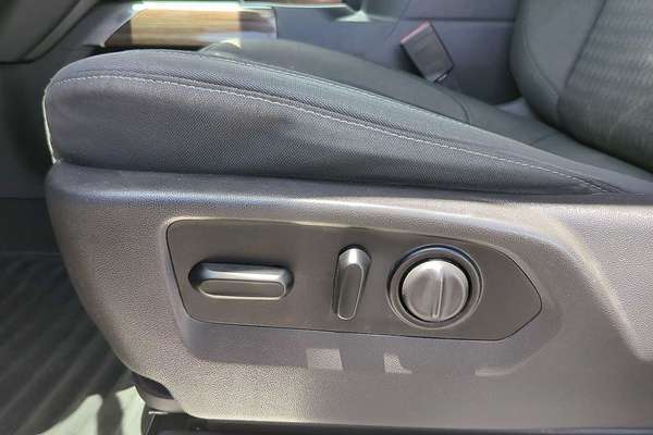 2021 Chevrolet Silverado RST