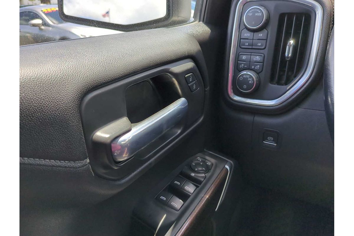 2021 Chevrolet Silverado RST