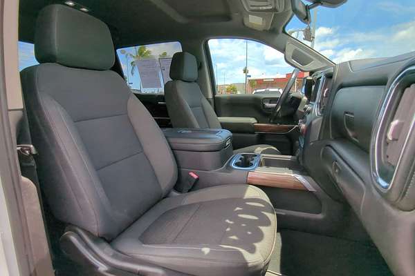 2021 Chevrolet Silverado RST