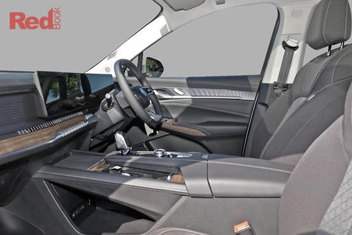 2025 MG QS Excite IS31