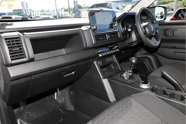 2025 Mitsubishi Triton GLX MV 4X4