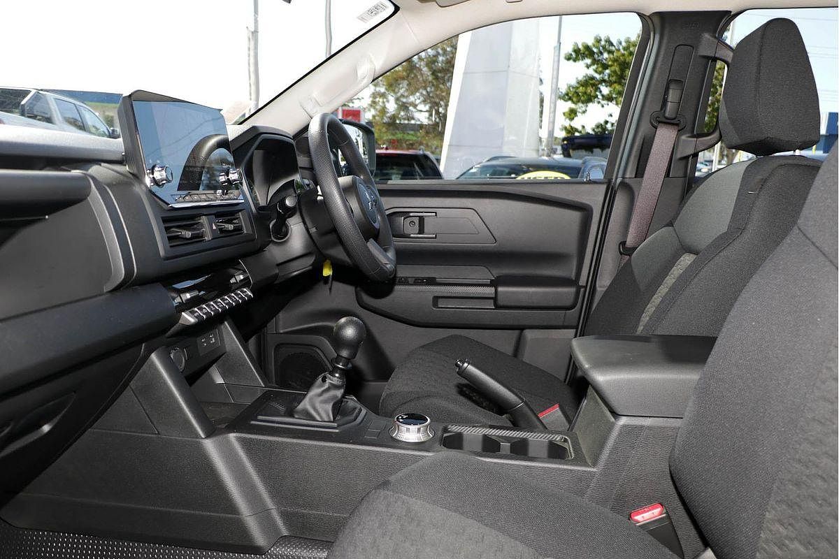 2025 Mitsubishi Triton GLX MV 4X4