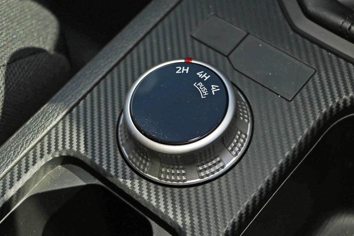 2025 Mitsubishi Triton GLX MV 4X4
