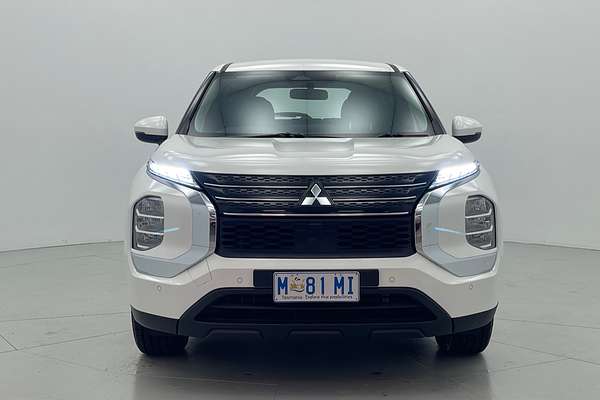 2022 Mitsubishi Outlander ES ZM