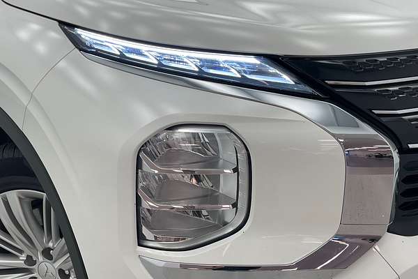 2022 Mitsubishi Outlander ES ZM
