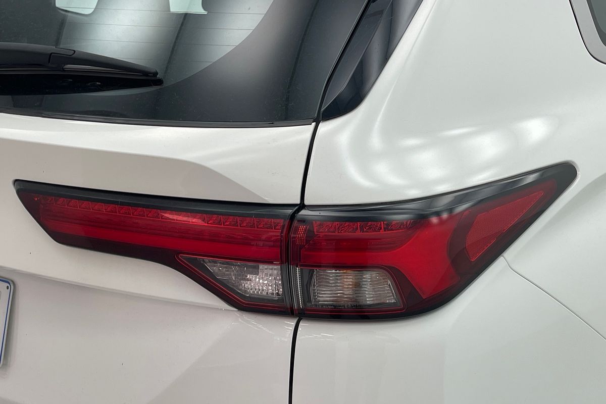 2022 Mitsubishi Outlander ES ZM