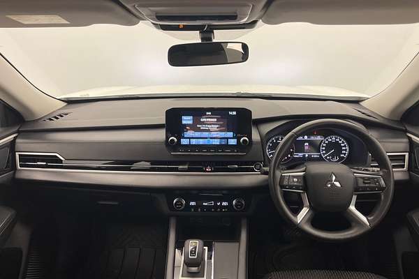 2022 Mitsubishi Outlander ES ZM