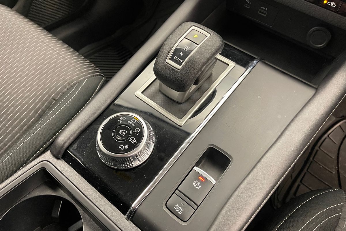 2022 Mitsubishi Outlander ES ZM
