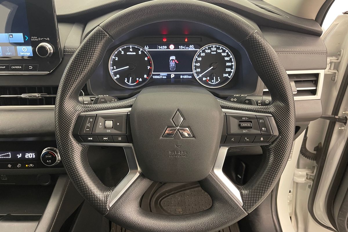2022 Mitsubishi Outlander ES ZM
