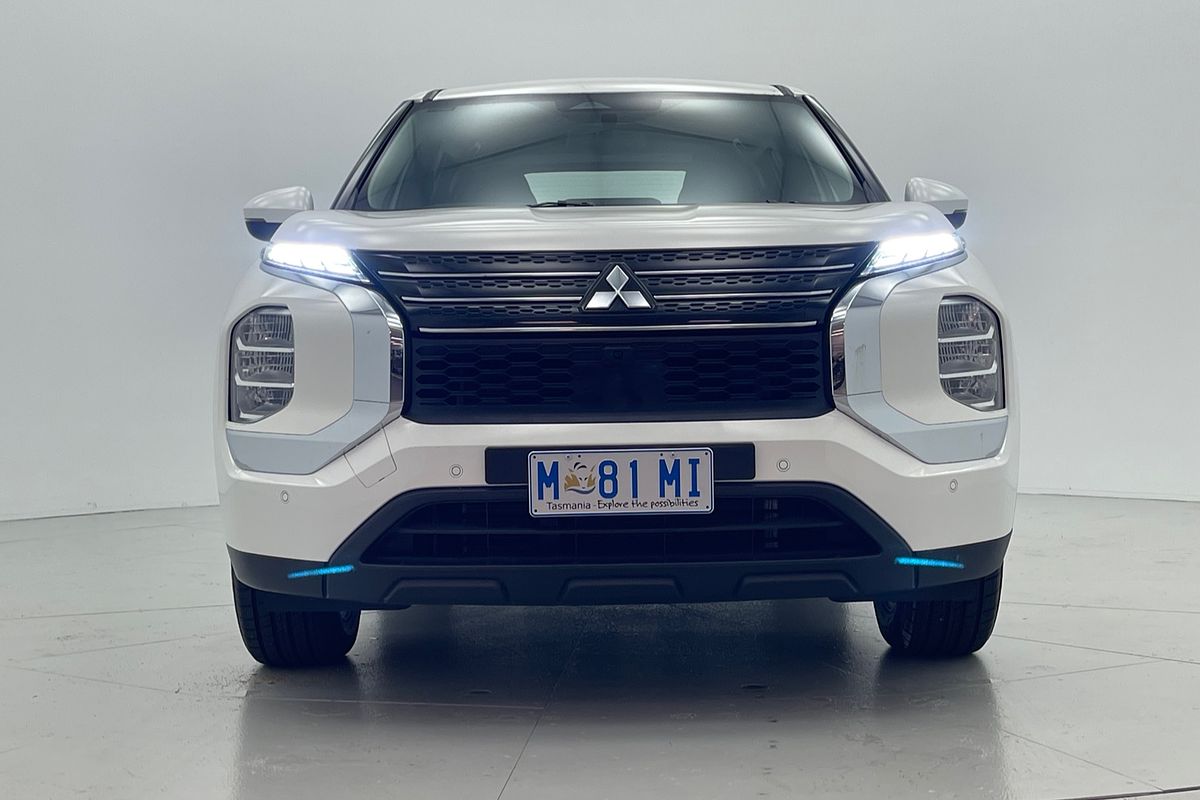 2022 Mitsubishi Outlander ES ZM