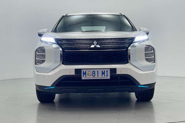 2022 Mitsubishi Outlander ES ZM
