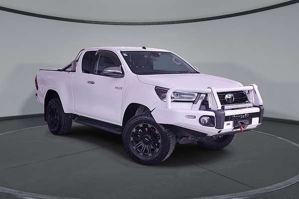 2020 Toyota Hilux SR5 GUN126R 4X4