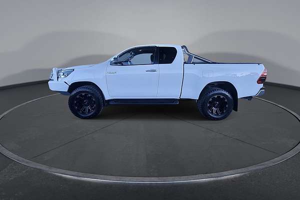 2020 Toyota Hilux SR5 GUN126R 4X4