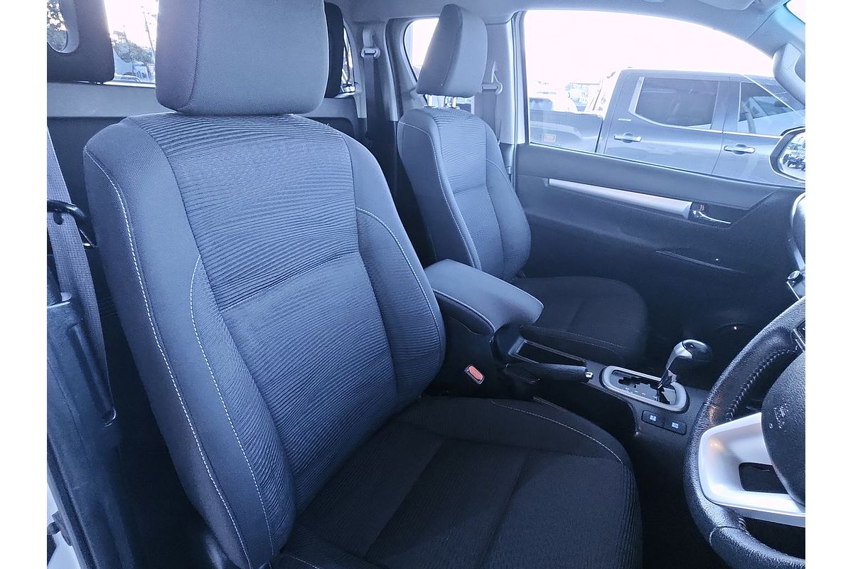 2020 Toyota Hilux SR5 GUN126R 4X4