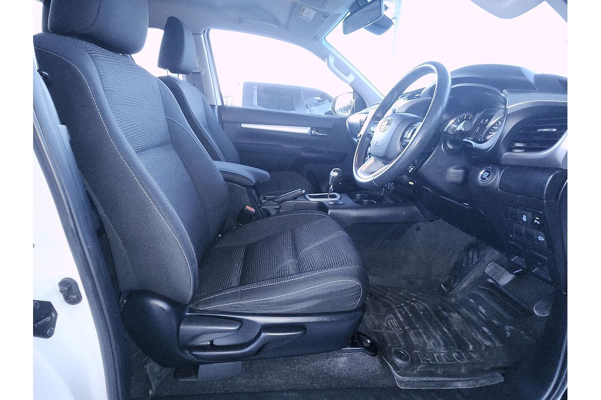 2020 Toyota Hilux SR5 GUN126R 4X4