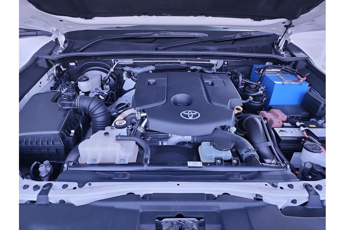 2020 Toyota Hilux SR5 GUN126R 4X4
