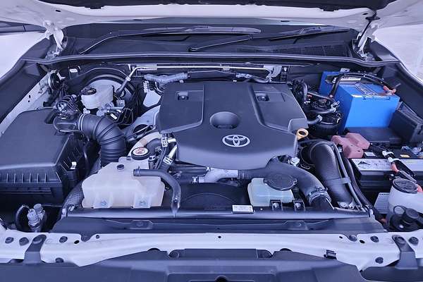 2020 Toyota Hilux SR5 GUN126R 4X4