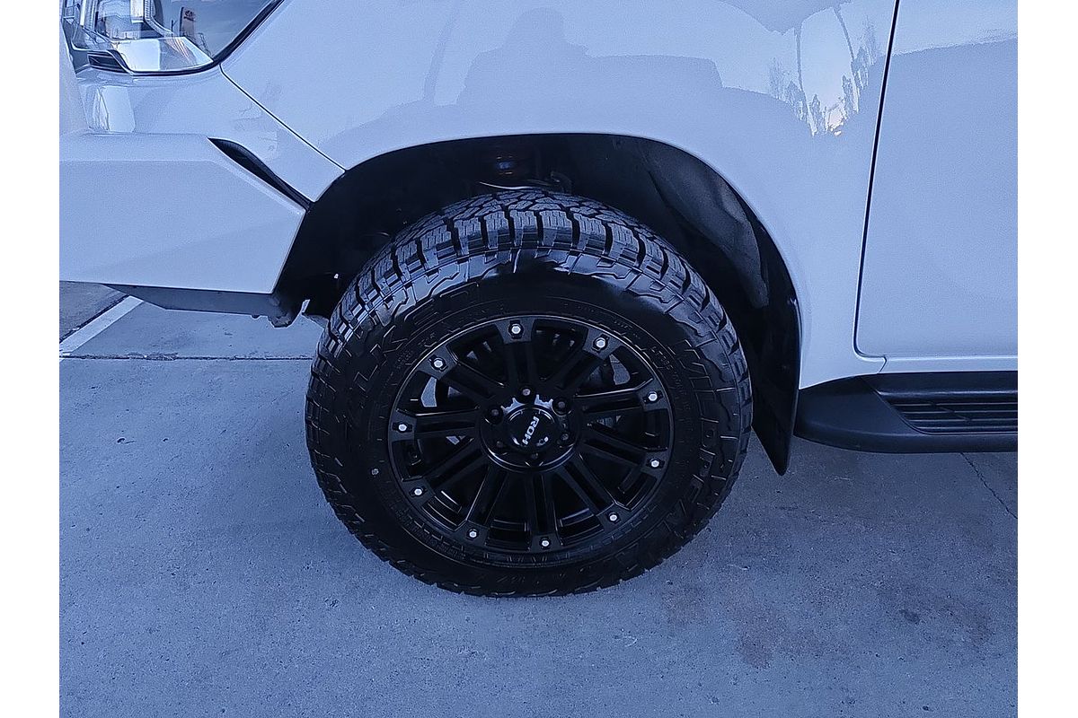 2020 Toyota Hilux SR5 GUN126R 4X4