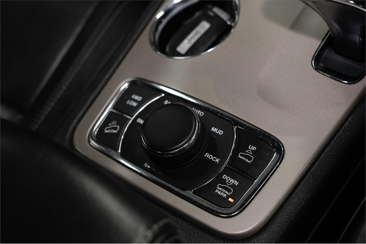 2014 Jeep Grand Cherokee Overland WK