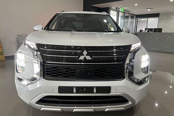 2024 Mitsubishi Outlander PHEV Exceed ZM
