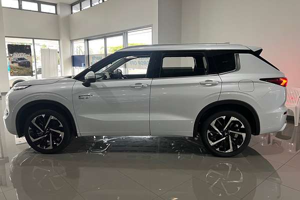 2024 Mitsubishi Outlander PHEV Exceed ZM
