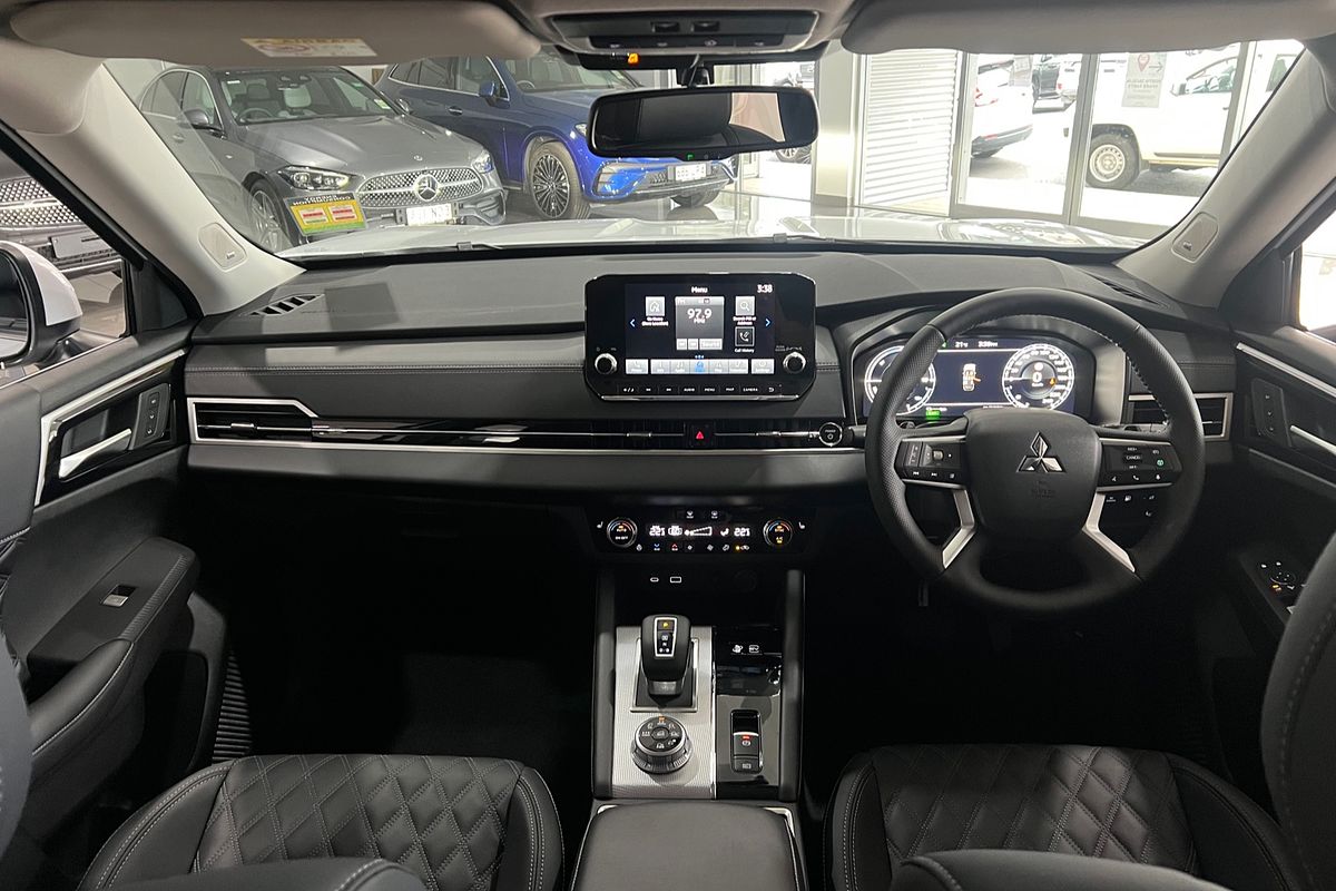 2024 Mitsubishi Outlander PHEV Exceed ZM