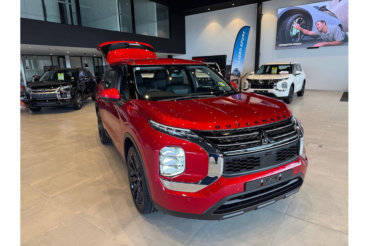 2025 Mitsubishi Outlander ES ZM