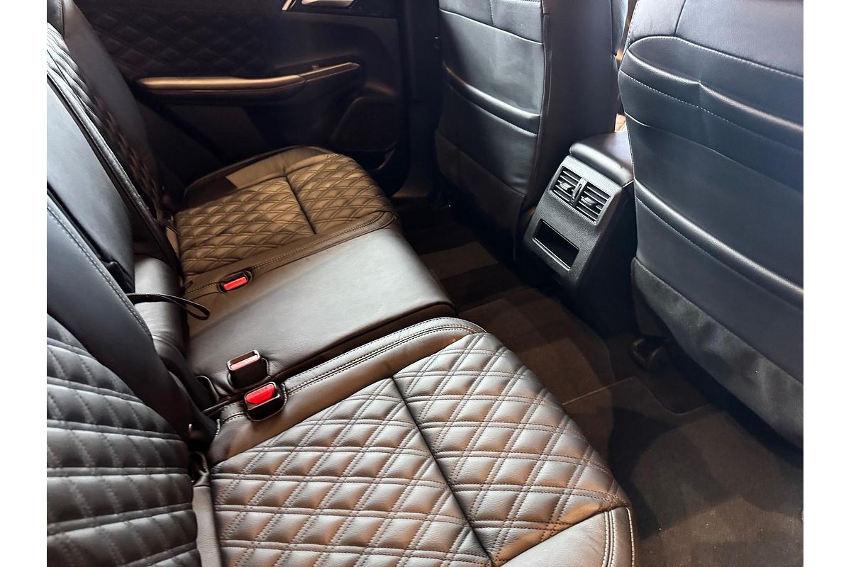 2025 Mitsubishi Outlander ES ZM