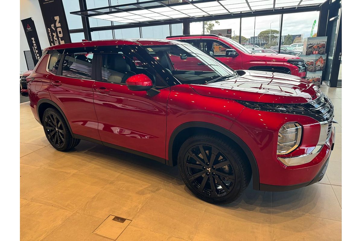 2025 Mitsubishi Outlander ES ZM