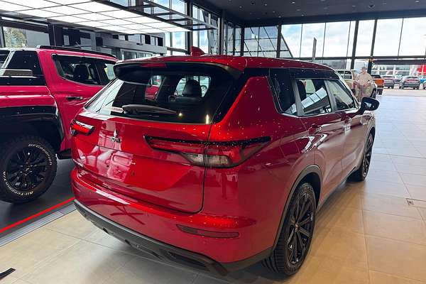 2025 Mitsubishi Outlander ES ZM