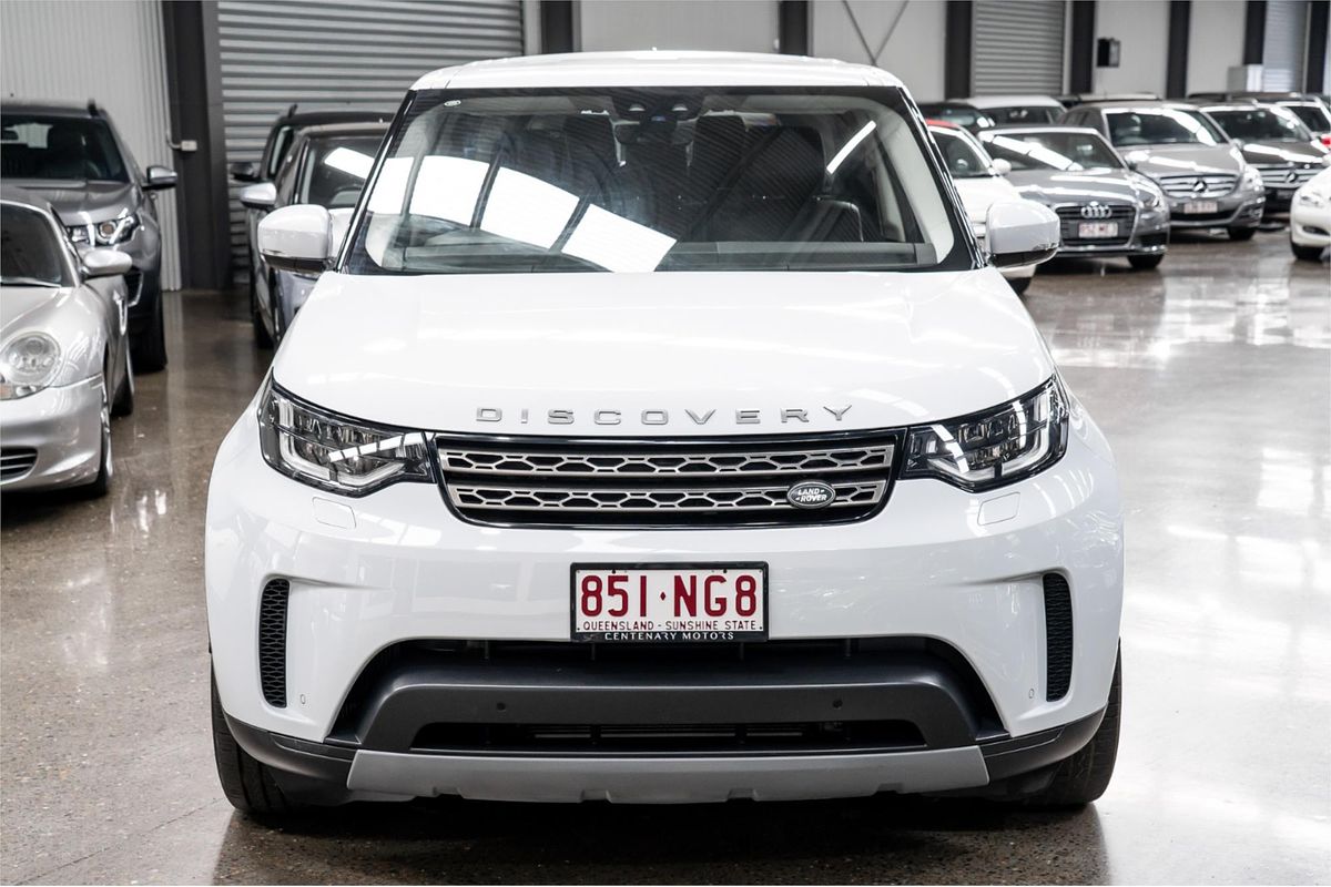 2019 Land Rover Discovery SD6 SE Series 5