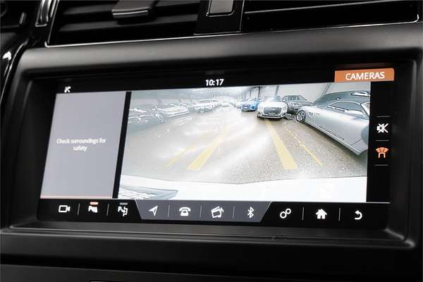 2019 Land Rover Discovery SD6 SE Series 5