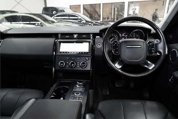 2019 Land Rover Discovery SD6 SE Series 5