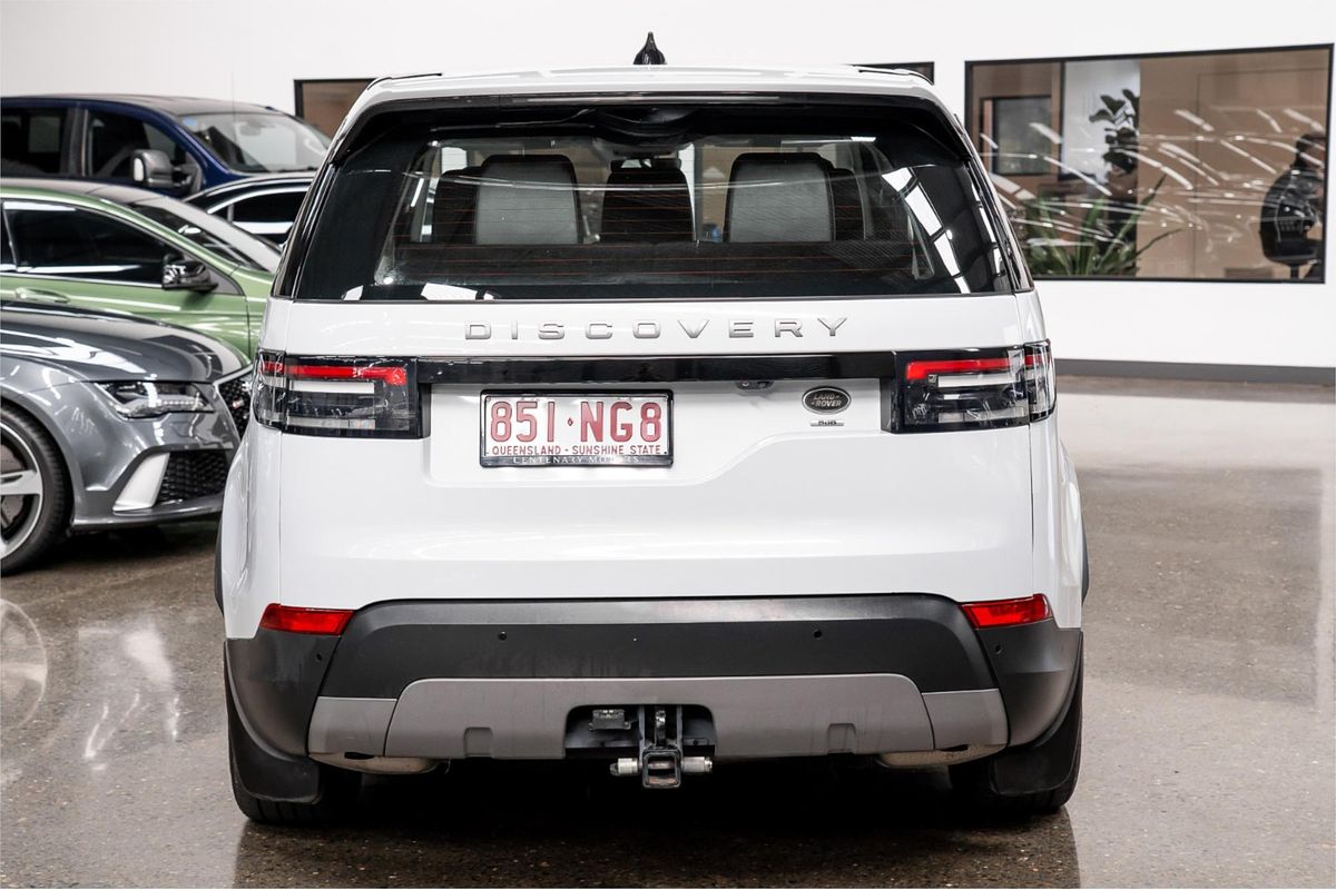 2019 Land Rover Discovery SD6 SE Series 5