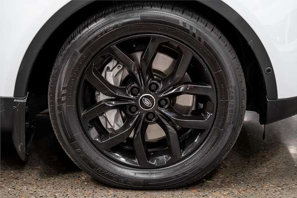 2019 Land Rover Discovery SD6 SE Series 5