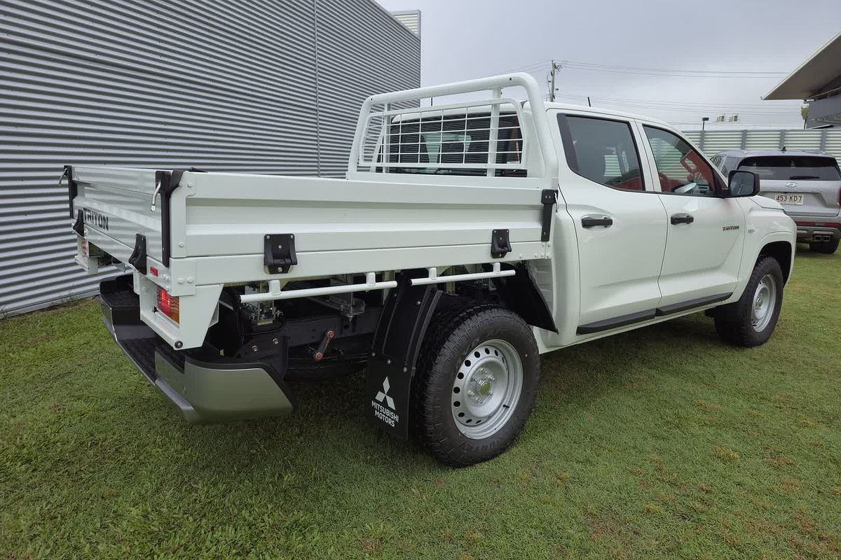 2025 Mitsubishi Triton GLX MV 4X4