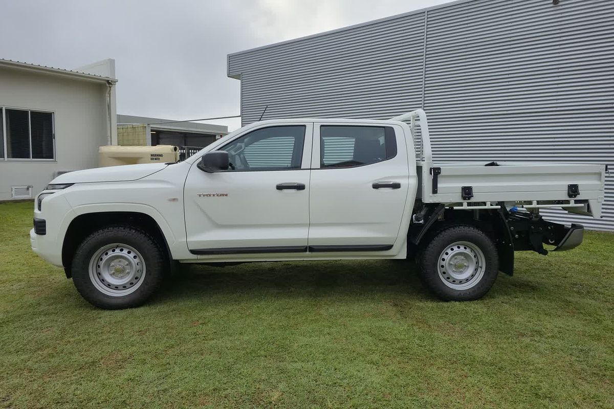 2025 Mitsubishi Triton GLX MV 4X4