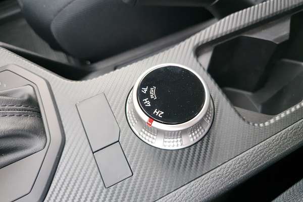 2025 Mitsubishi Triton GLX MV 4X4