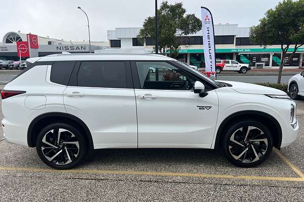 2024 Mitsubishi Outlander PHEV Exceed ZM