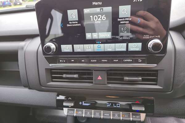 2025 Mitsubishi Triton GLX MV 4X4