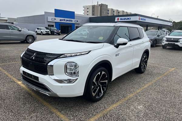 2024 Mitsubishi Outlander PHEV Exceed ZM