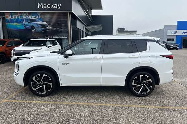 2024 Mitsubishi Outlander PHEV Exceed ZM